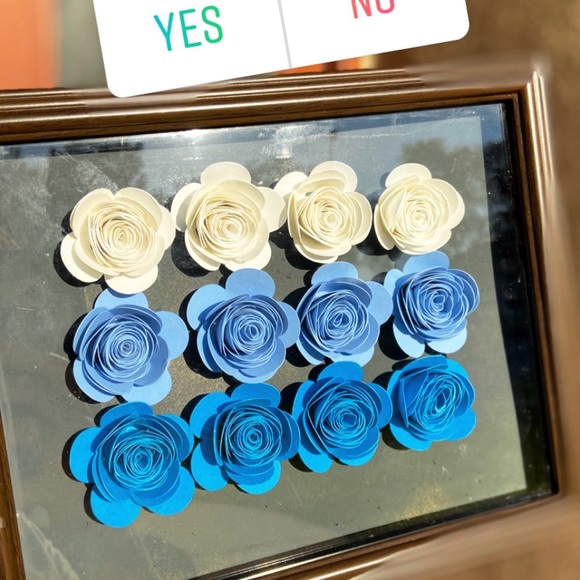 3D Paper flower shadow box wall decor - Picture 3 of 4
